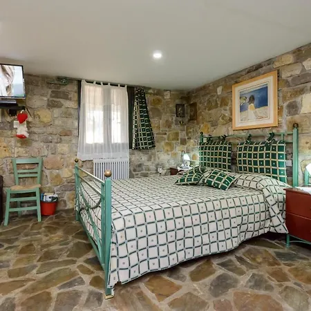 Garden Stone Studio - Secluded Holiday Escape شقة *