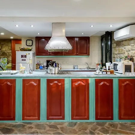 Garden Stone Studio - Secluded Holiday Escape *